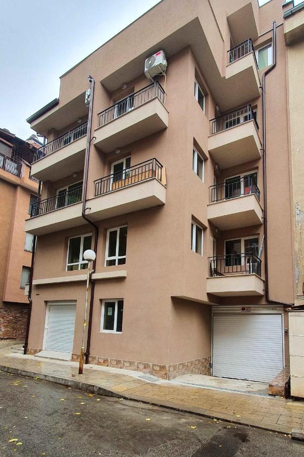 Apartament Sanny Apartment Plovdiv Bagian luar foto